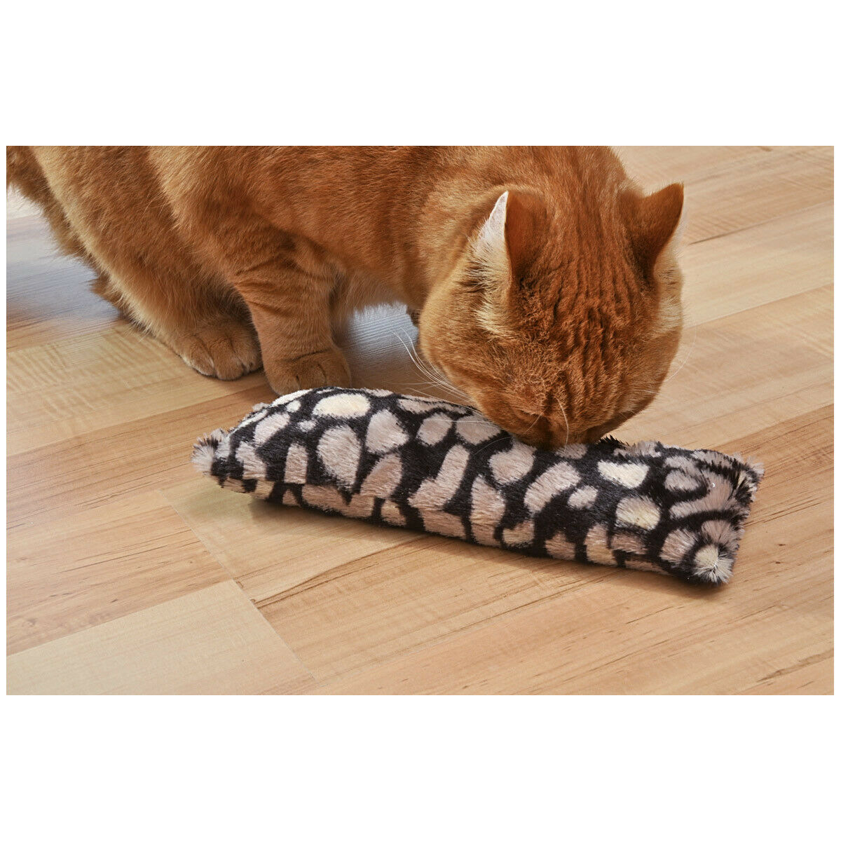 Aumüller Spielrolle Katzenspielkissen Plüsch Afrika; gefüllt mit frischer Baldrianwurzel und Dinkelspelz; Animal Prints 25x8x8cm